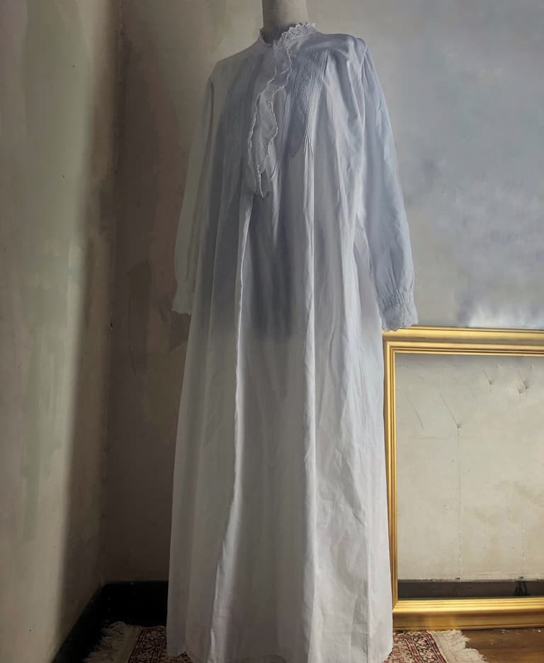 イギリスアンティークレースワンピース