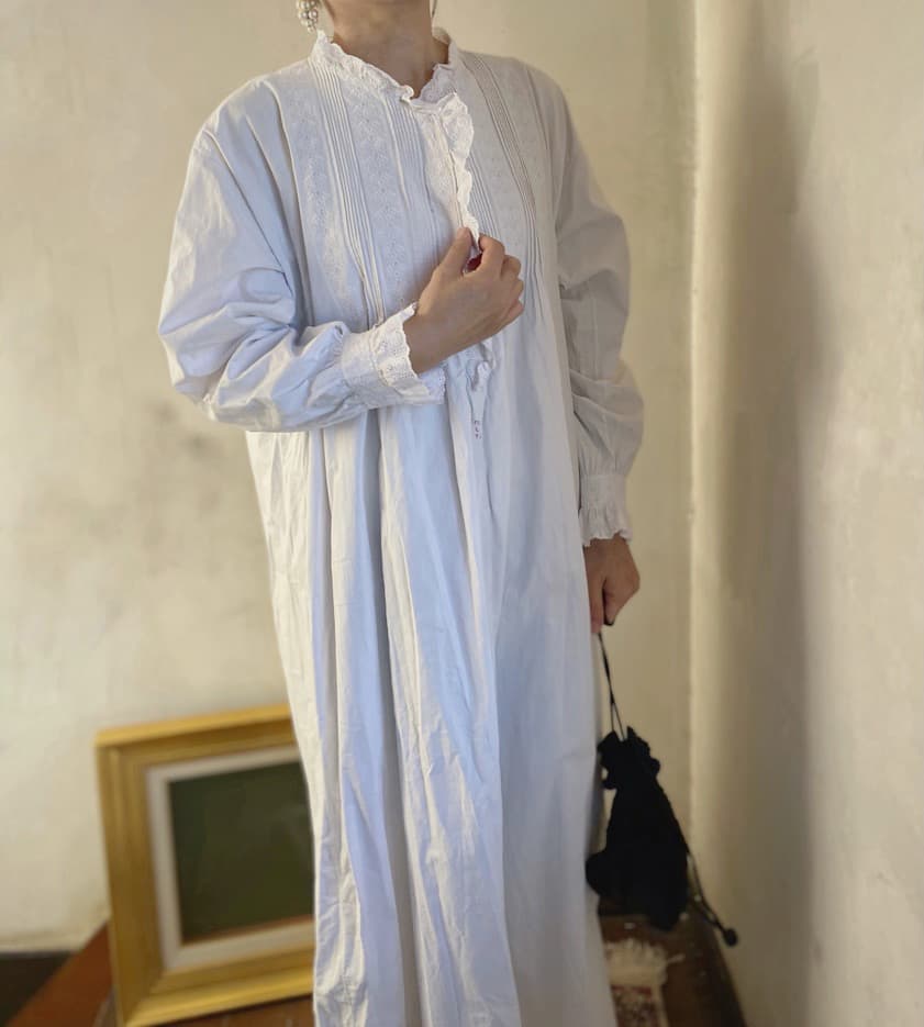 アンティークピンタックフリルワンピース