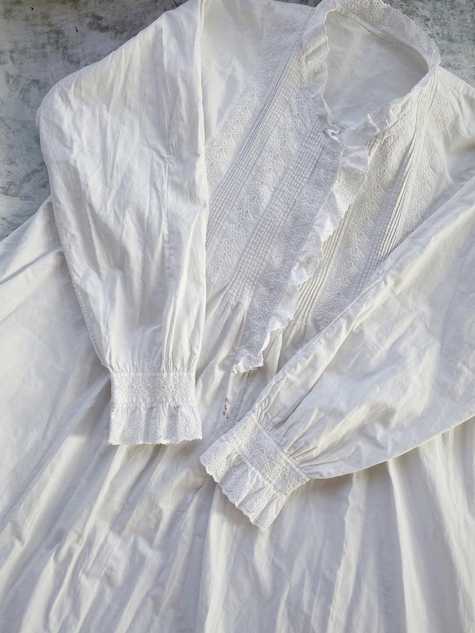 アンティークレースワンピース ピンタックフリルワンピース ナイトガウン 