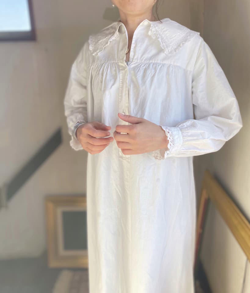 イギリスアンティークレースワンピース