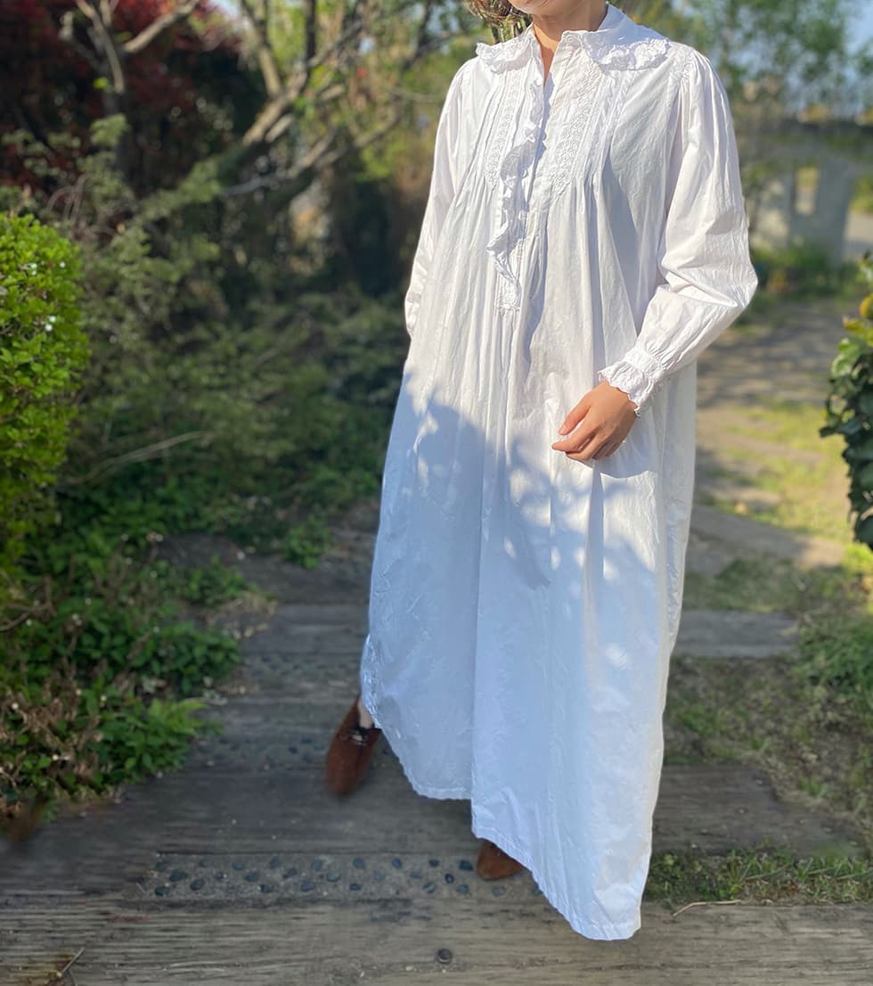 フリルピンタックのアンティークレースワンピース アンティークナイトドレス 