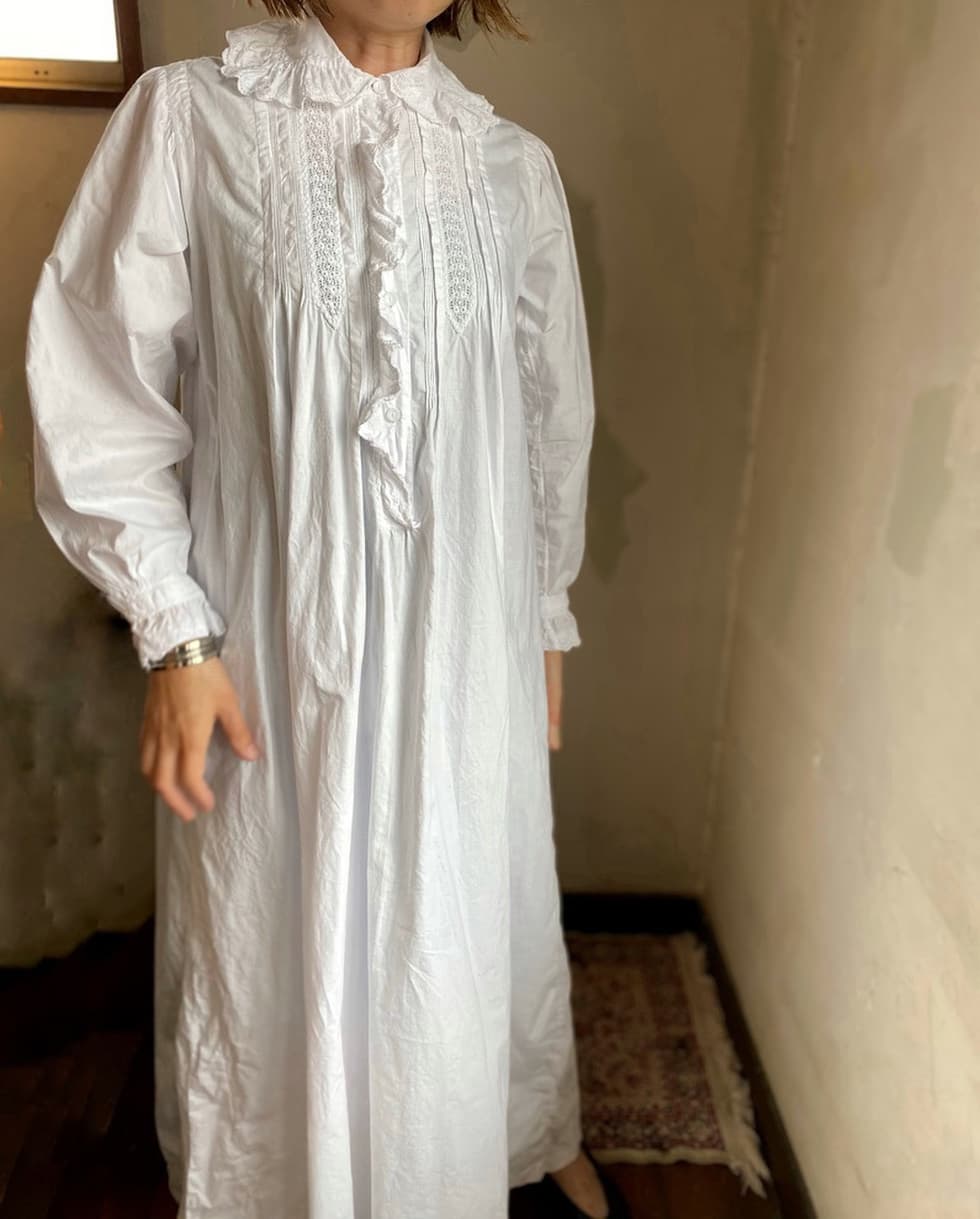 フリルピンタックのアンティークレースワンピース アンティークナイトドレス 