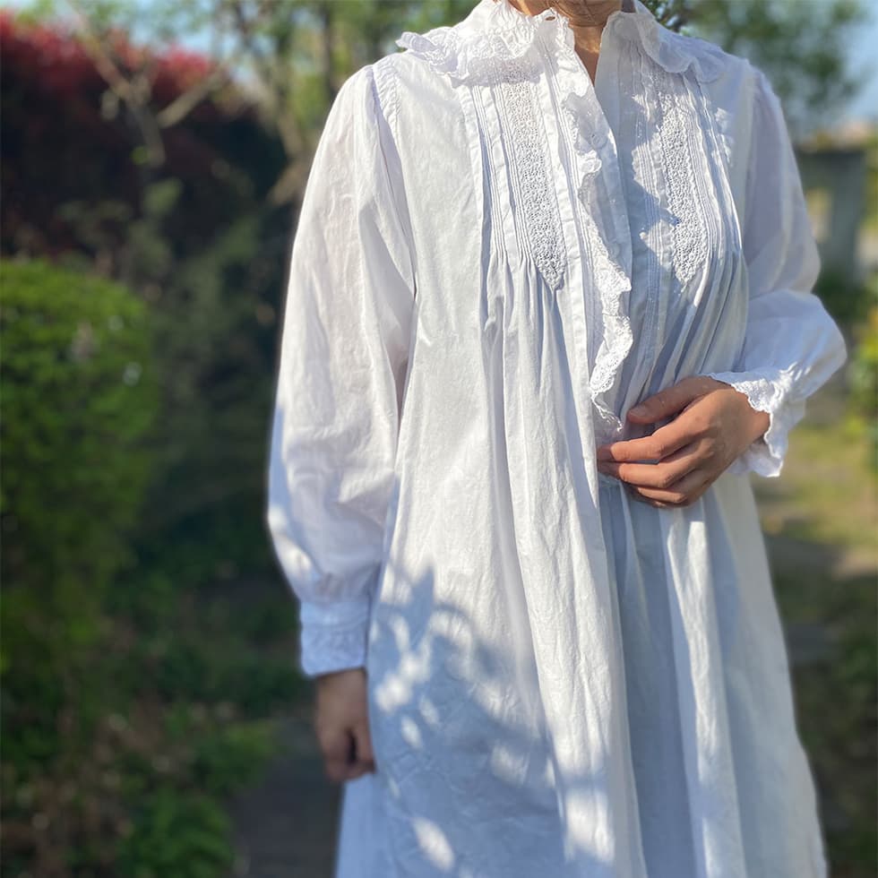 フリルピンタックのアンティークレースワンピース アンティークナイトドレス 