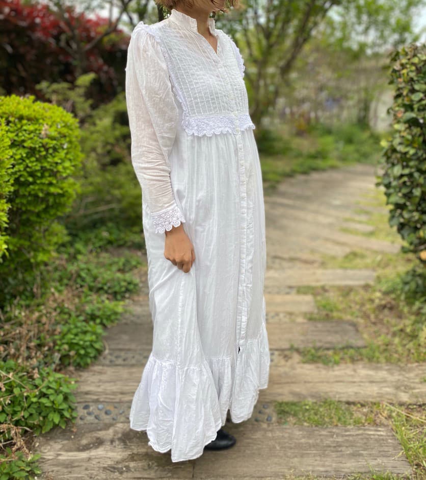 ラッフルマキシアンティークレースワンピース ナイトドレス