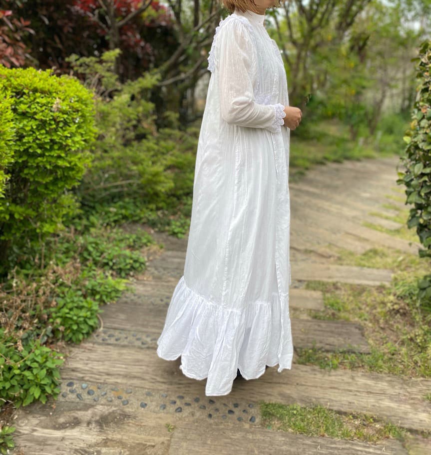 ラッフルマキシアンティークレースワンピース ナイトドレス