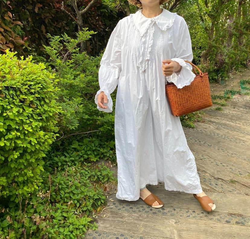 フランスアンティークナイトドレス