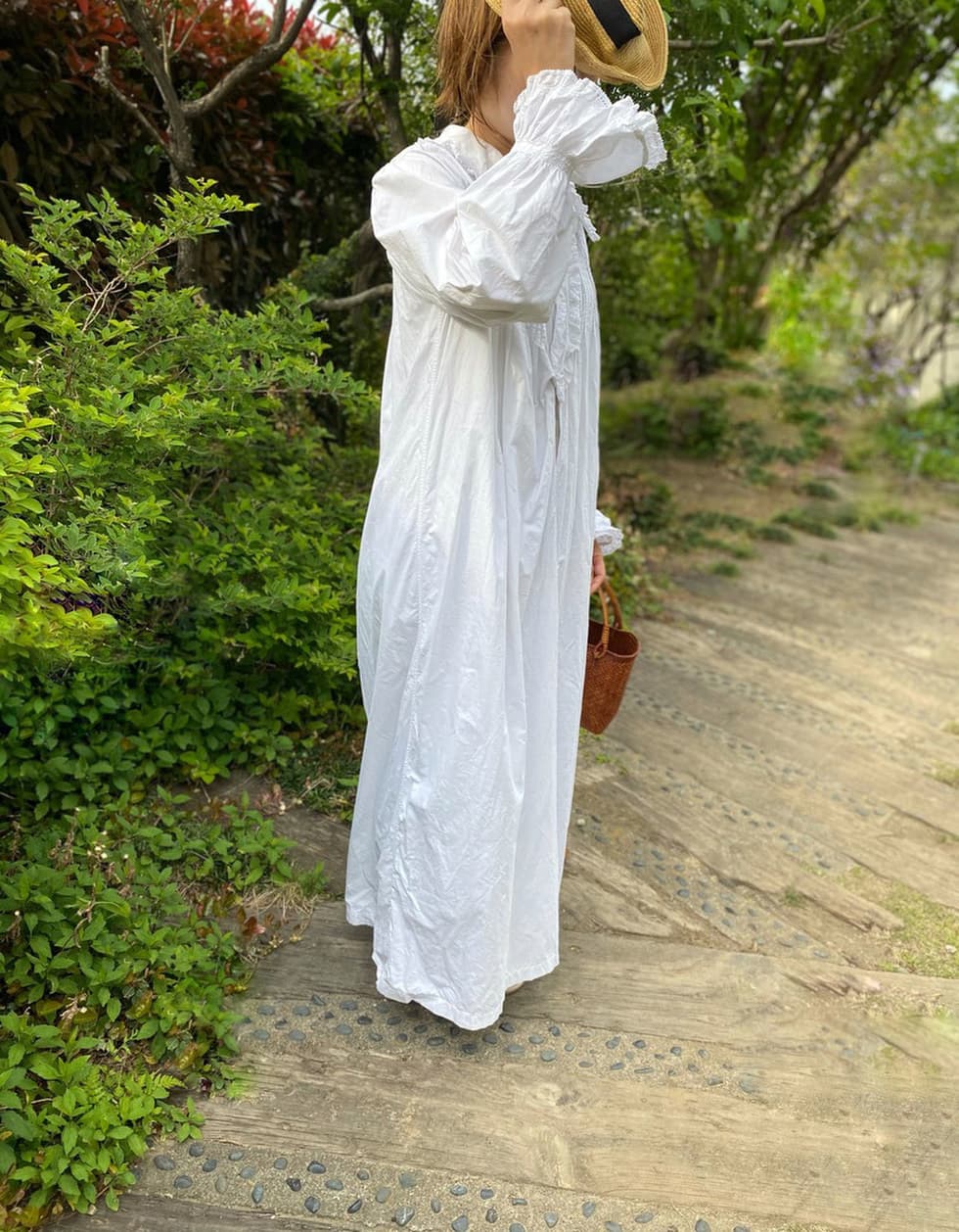 フランスアンティークナイトドレス