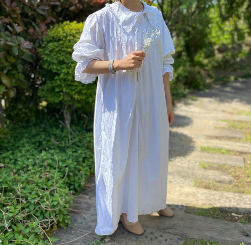 フランスアンティークナイトドレス