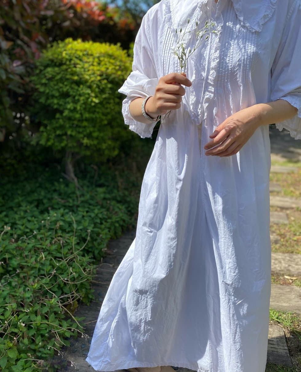 フランスアンティークナイトドレス