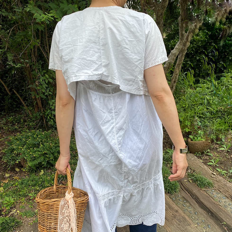 アンティークコットンレーストップス