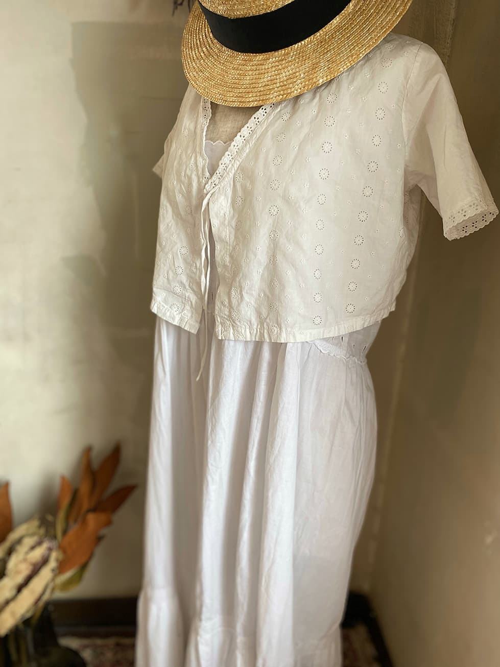 アンティークコットンレーストップス