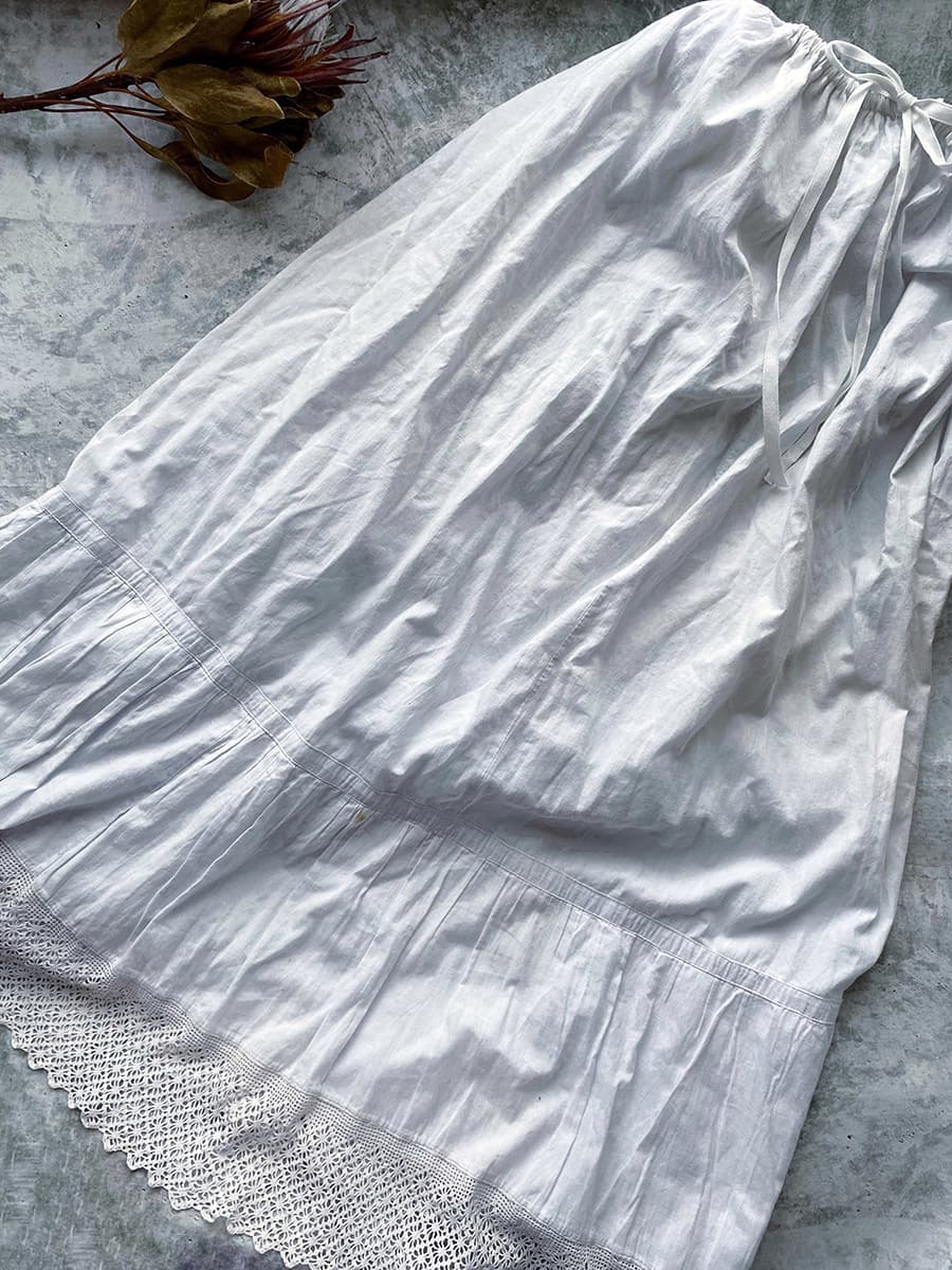 アンティークコットンレーススカート