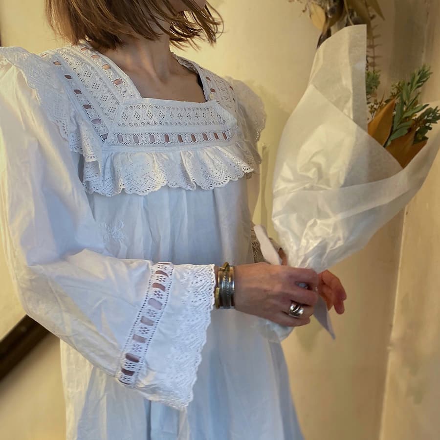 アンティークフランスフリルレースワンピース