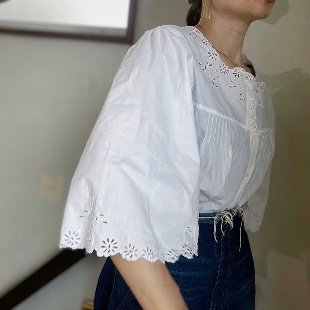 アンティークラッフルスリーブブラウスantquerufflesleeveblouse
