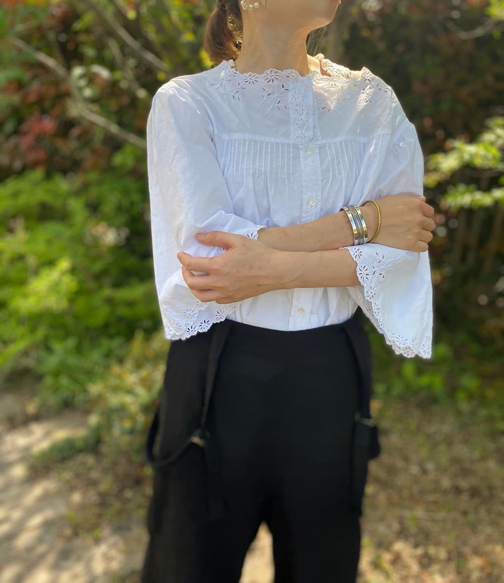 アンティークラッフルスリーブブラウスantquerufflesleeveblouse