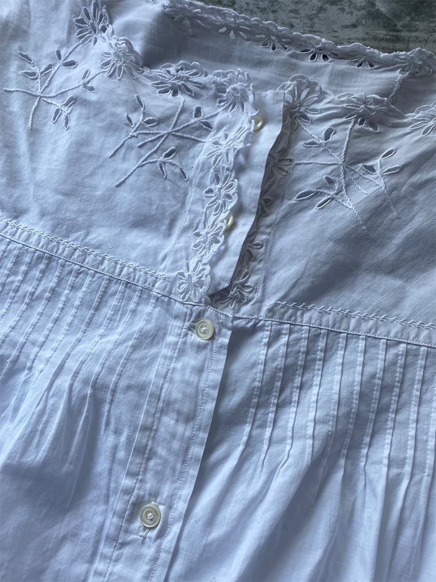 アンティークラッフルスリーブブラウスantquerufflesleeveblouse