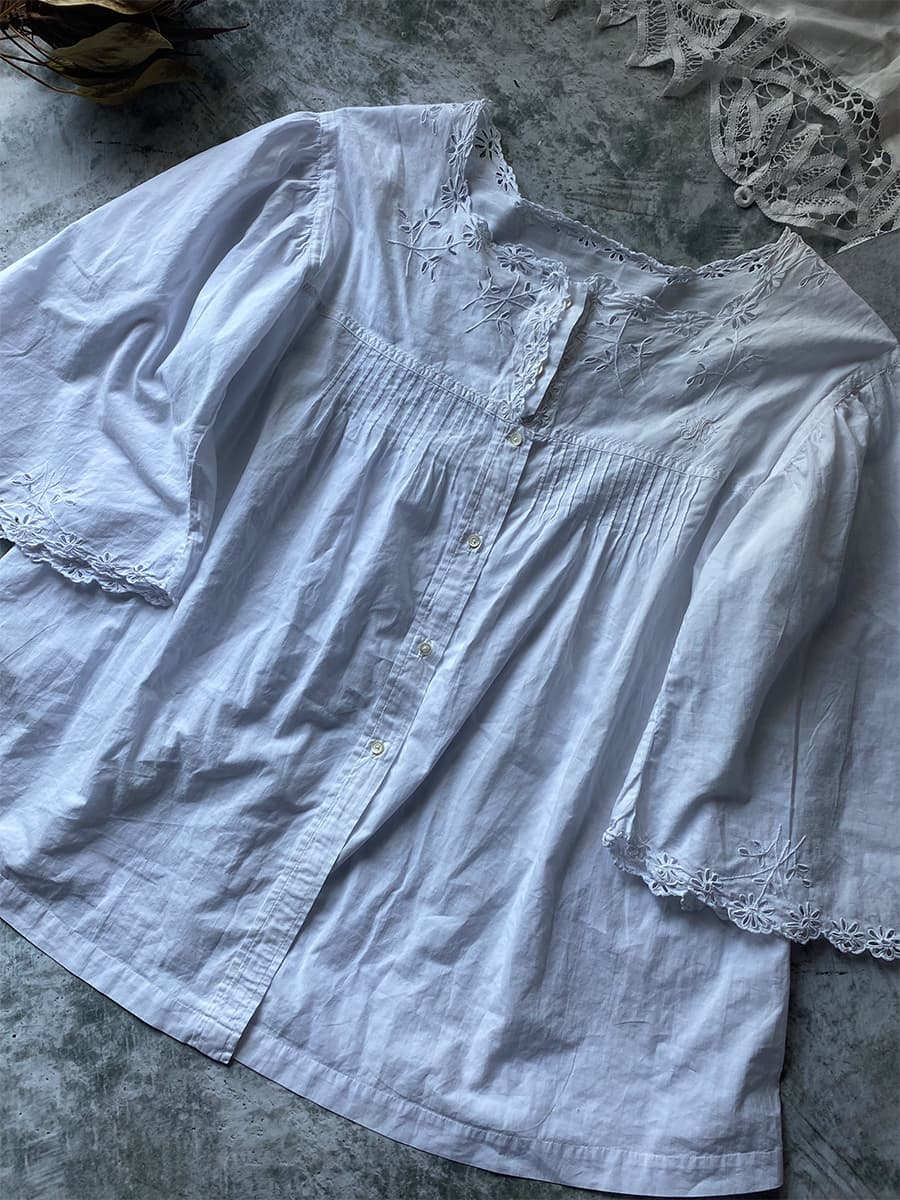 アンティークラッフルスリーブブラウスantquerufflesleeveblouse