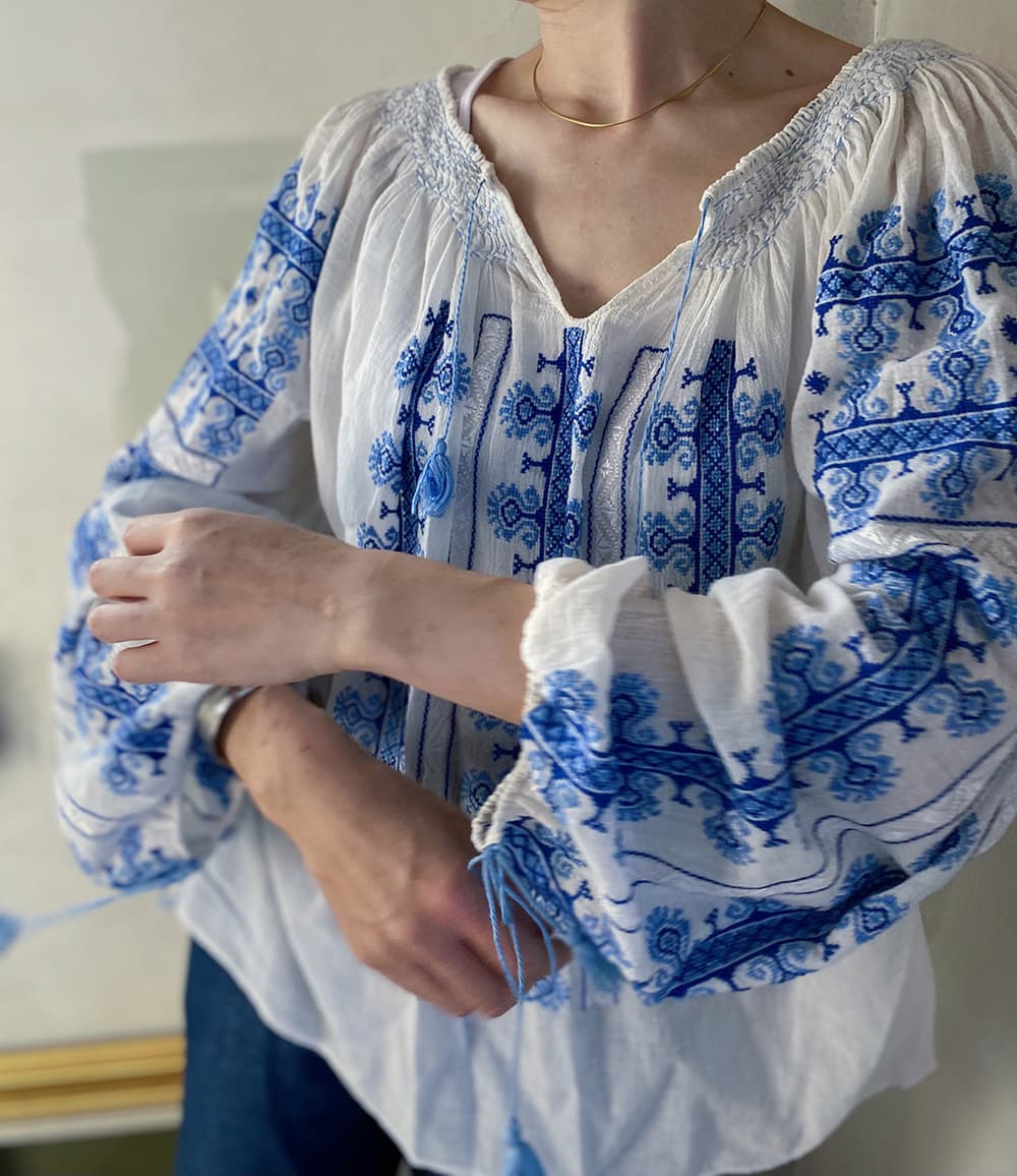 ヴィンテージルーマニア刺繍ブラウスantqueromanianembroideryblouse