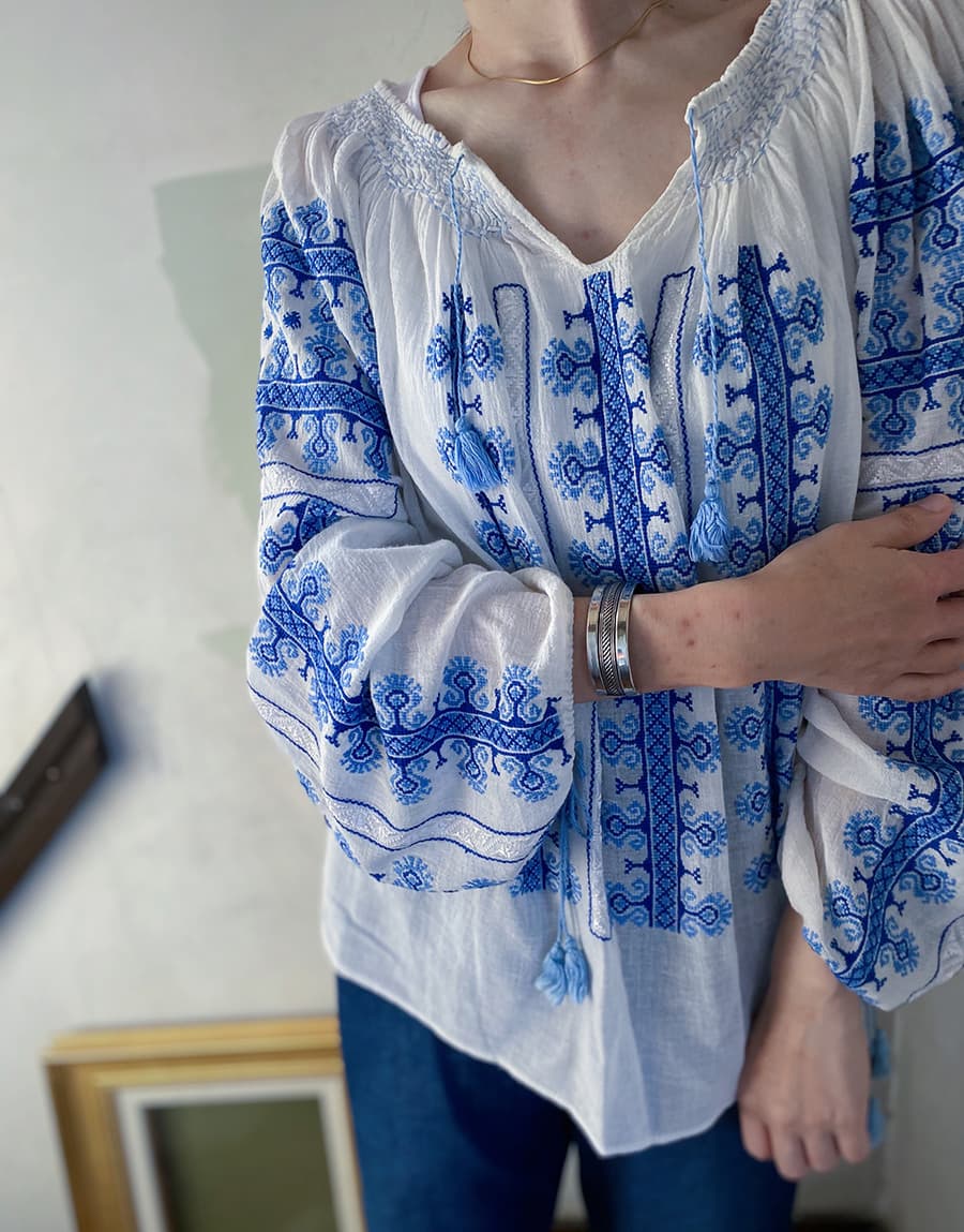 ヴィンテージルーマニア刺繍ブラウスantqueromanianembroideryblouse