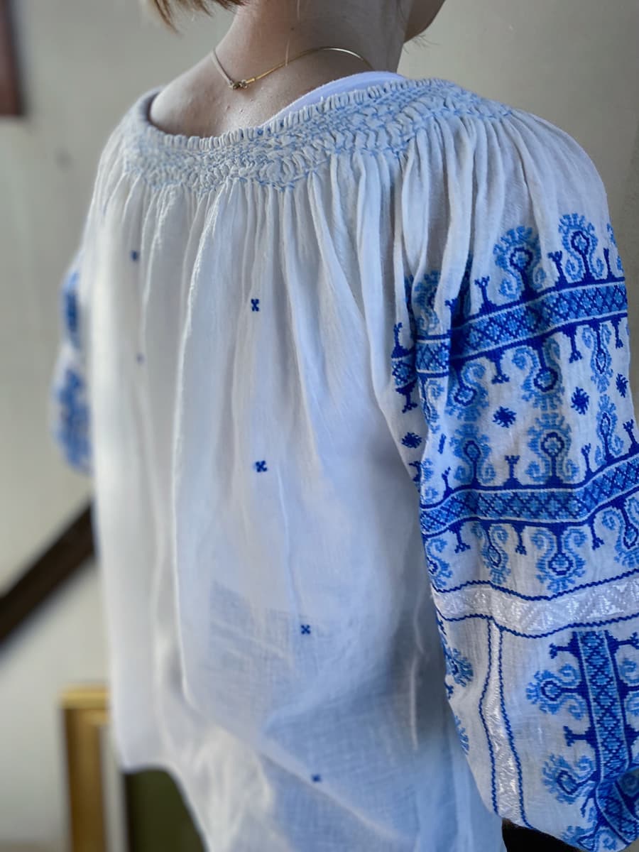 ヴィンテージルーマニア刺繍ブラウスantqueromanianembroideryblouse