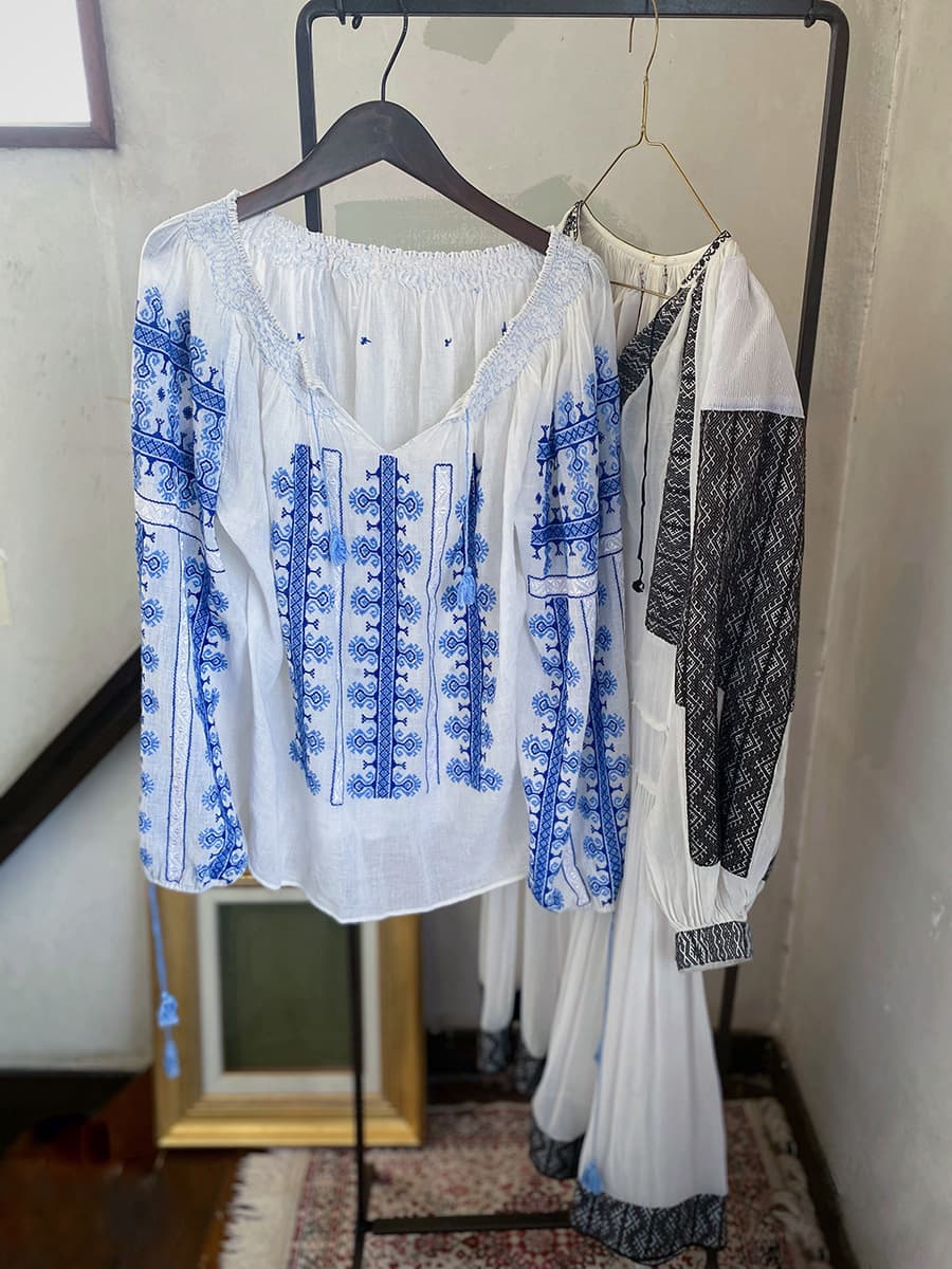 ヴィンテージルーマニア刺繍ブラウスantqueromanianembroideryblouse