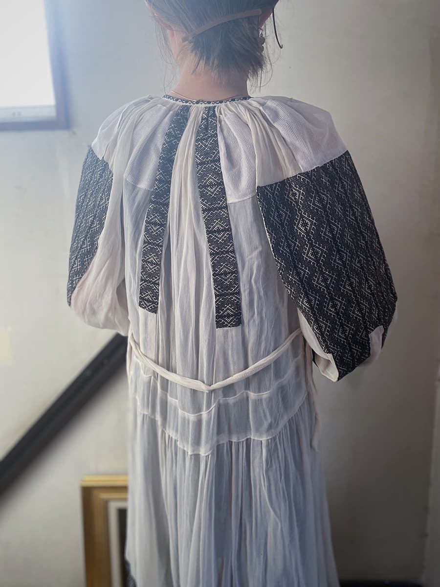 ヴィンテージルーマニア刺繍ワンピースantqueromanianembroiderydress