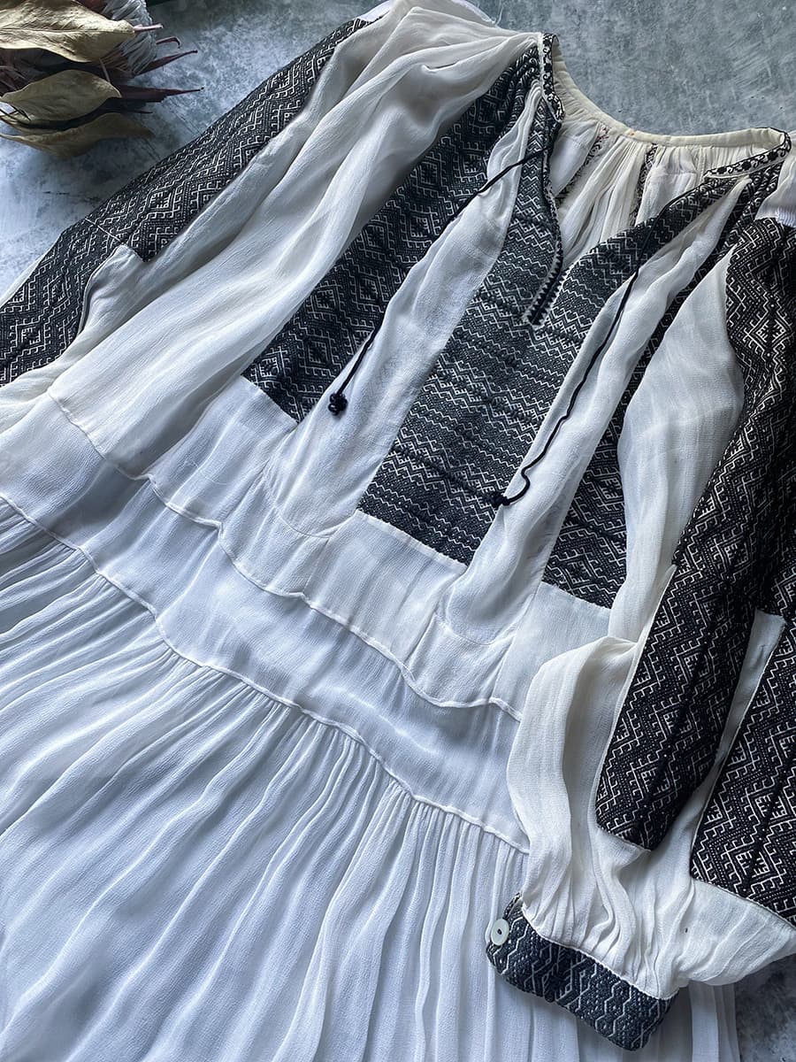 ヴィンテージルーマニア刺繍ワンピースantqueromanianembroiderydress