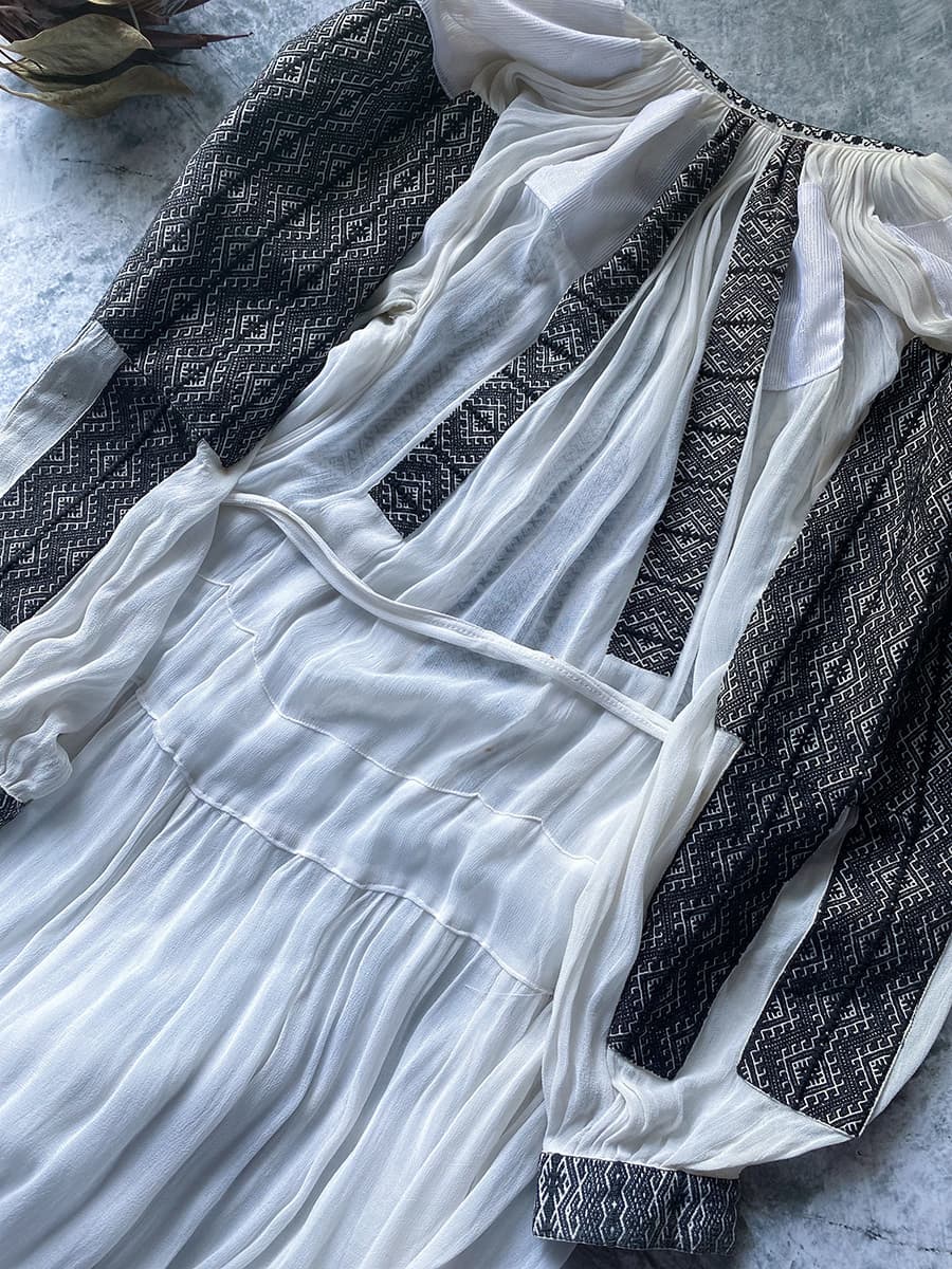 ヴィンテージルーマニア刺繍ワンピースantqueromanianembroiderydress