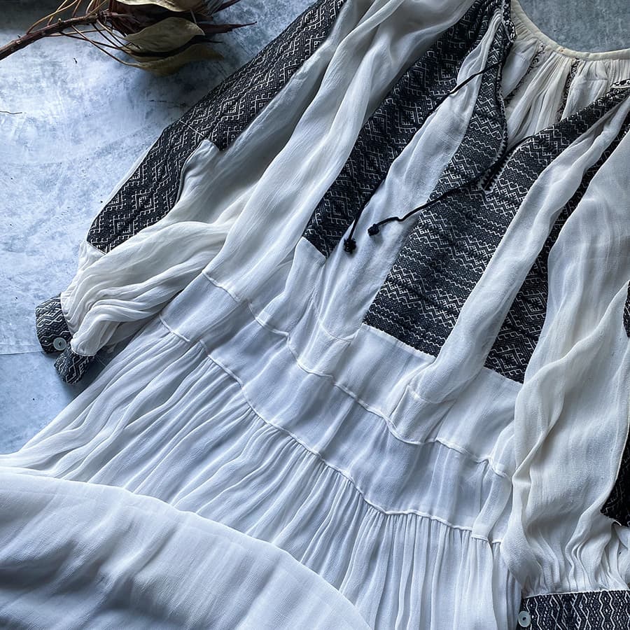 ヴィンテージルーマニア刺繍ワンピース