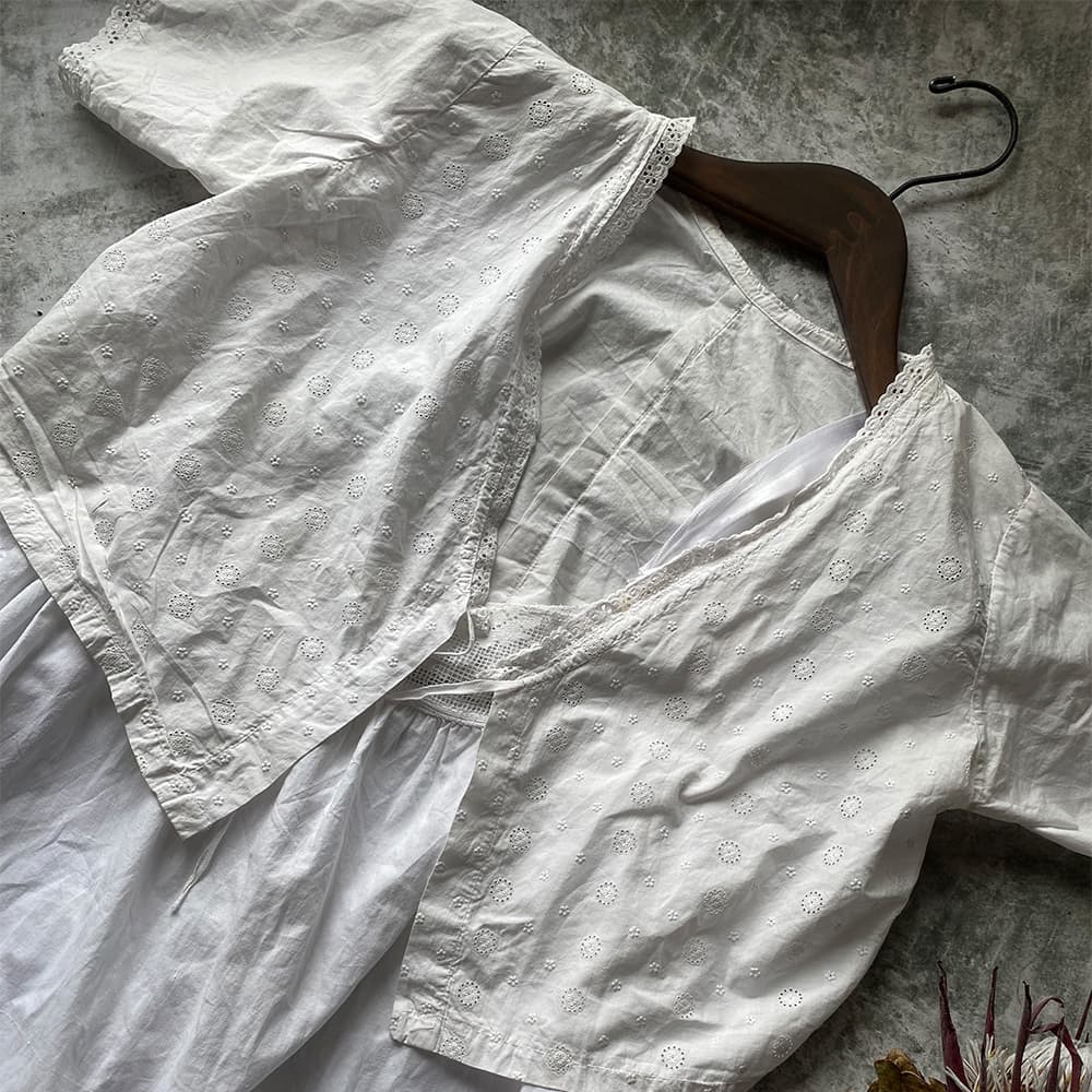 フランスアンティークコットンレーストップス