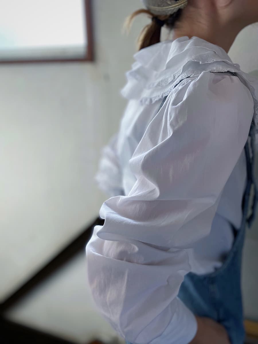 オーストリアヴィンテージブラウスVintagerufflecollarblouse
