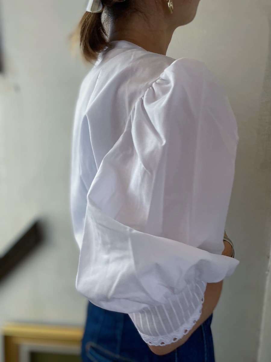 オーストリアヴィンテージパフスリーブブラウスVintagepuffsleeveblouse