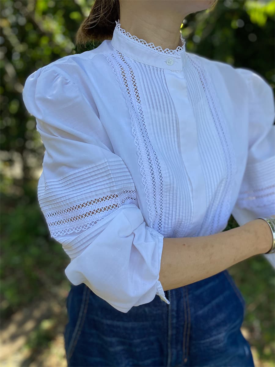 オーストリアヴィンテージスタンドカラーブラウスVintagestandcollarblouse