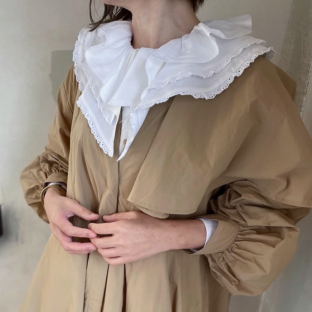 オーストリアヴィンテージブラウスVintagerufflecollarblouse