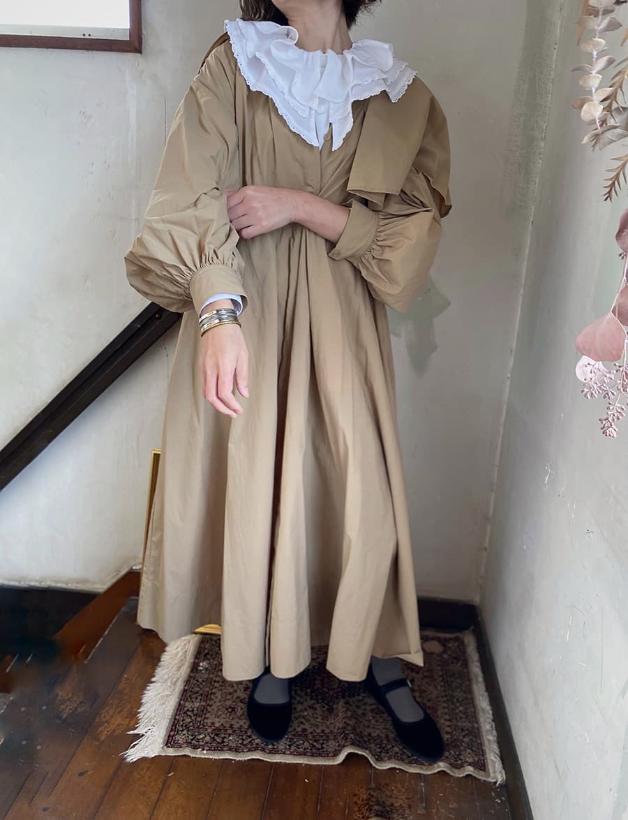 オーストリアヴィンテージブラウスVintagerufflecollarblouse