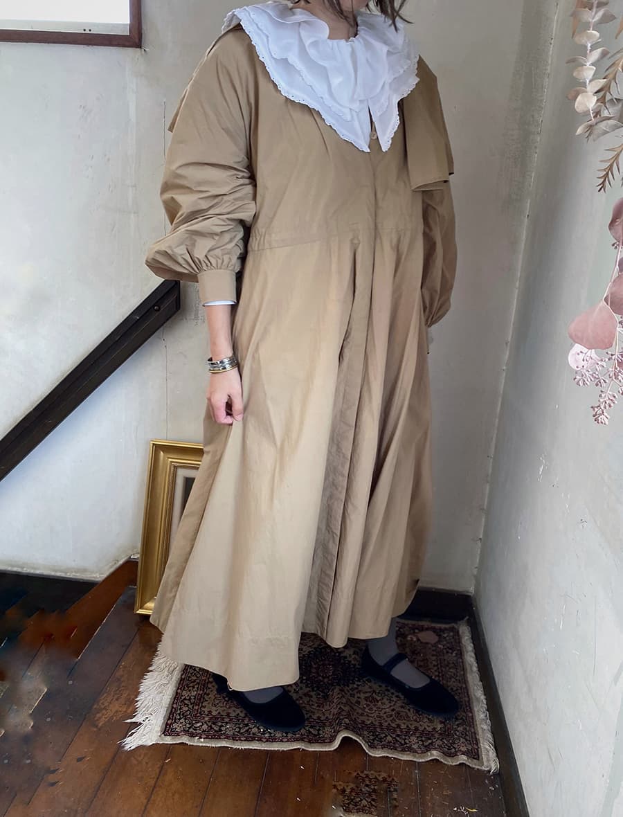 オーストリアヴィンテージブラウスVintagerufflecollarblouse