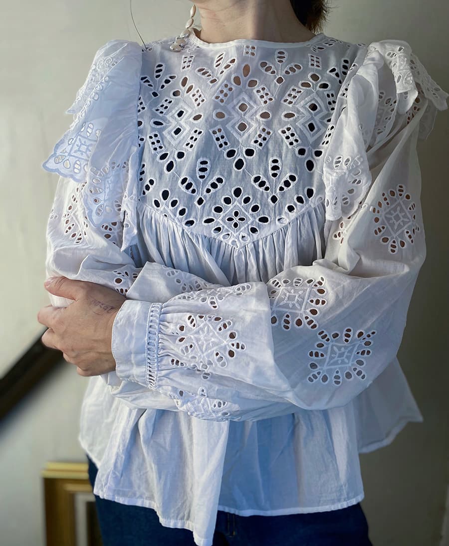 ヴィンテージラッフルレースブラウスvintageblouse