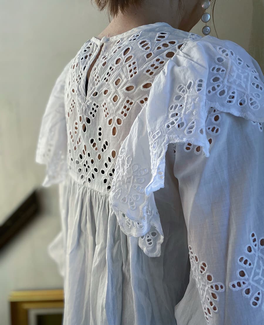 ヴィンテージラッフルレースブラウスvintageblouse