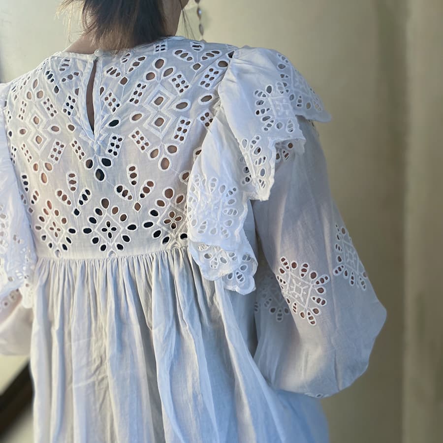 Vintageラッフルレースブラウス