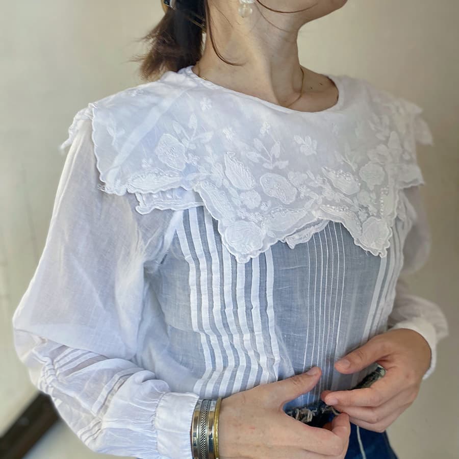アンティークセーラーカラーブラウス