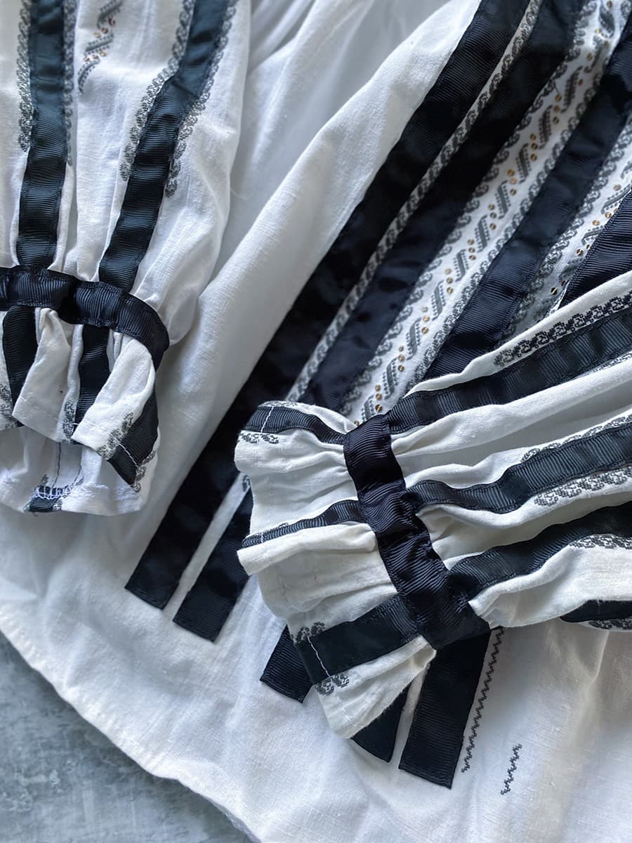 ヴィンテージルーマニア刺繍ブラウスantqueromanianembroideryblouse