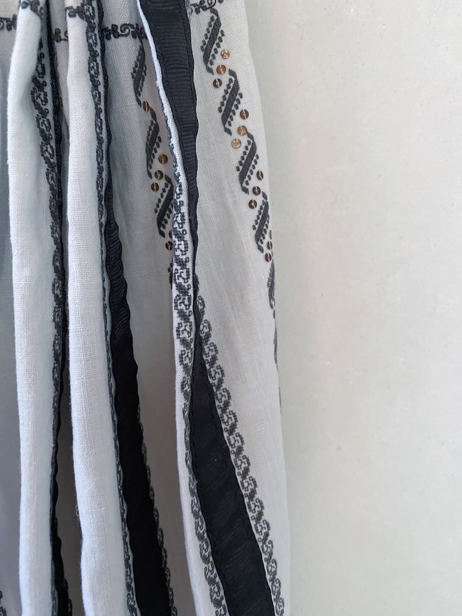 ヴィンテージルーマニア刺繍ブラウスantqueromanianembroideryblouse